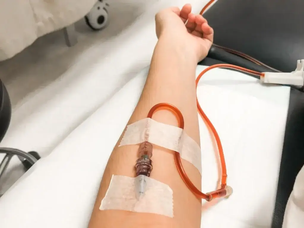 IV iron infusion setup for patients with iron deficiency